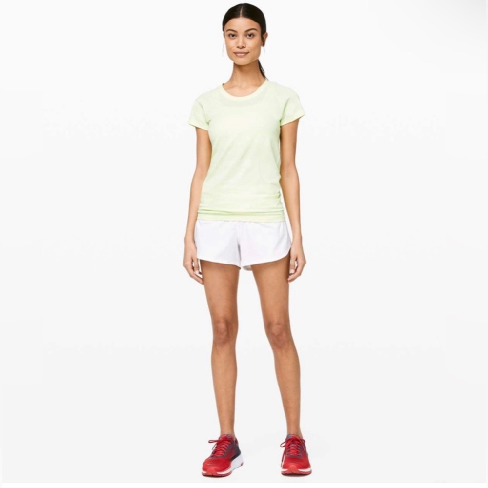 Lululemon white speed up shorts size 2